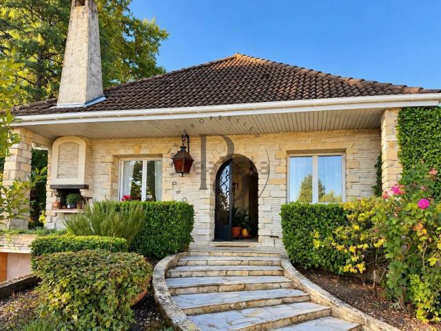 Maison vente à Noès, Pessac