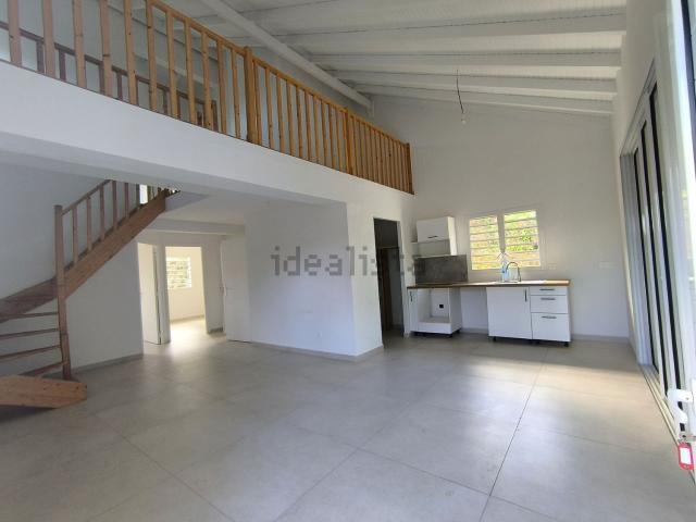 Maison location à Morne Bourg, Petit-Bourg