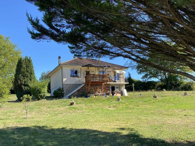 Maison vente à Le Bois La Combe, Peyrat-le-Château