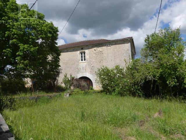 Maison vente à Nontron, Condat-sur-trincou
