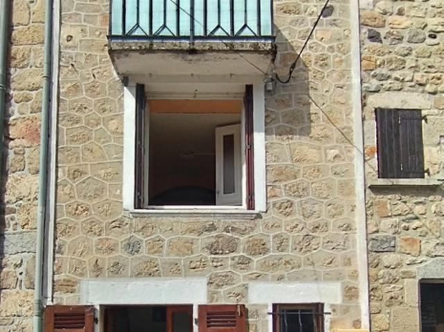 Maison vente à Tournon-sur-Rhône, Intres