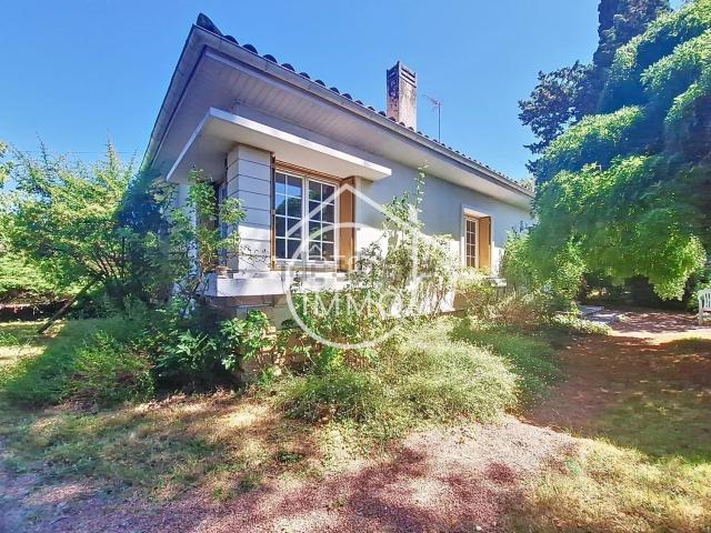 Maison vente à Grand Leclerc, Pineuilh