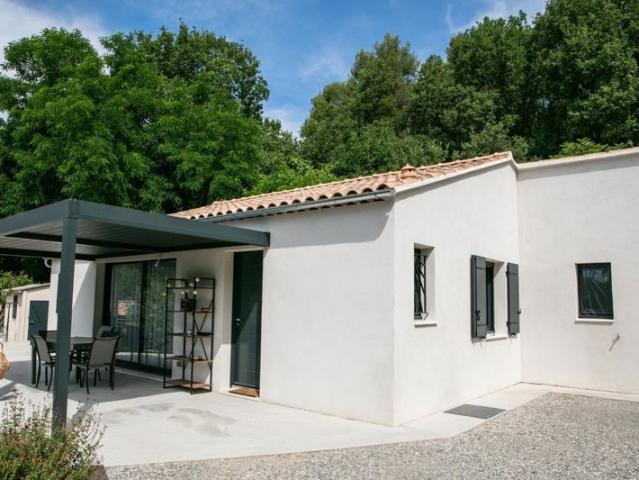 Maison vente à Carpentras, Travaillan