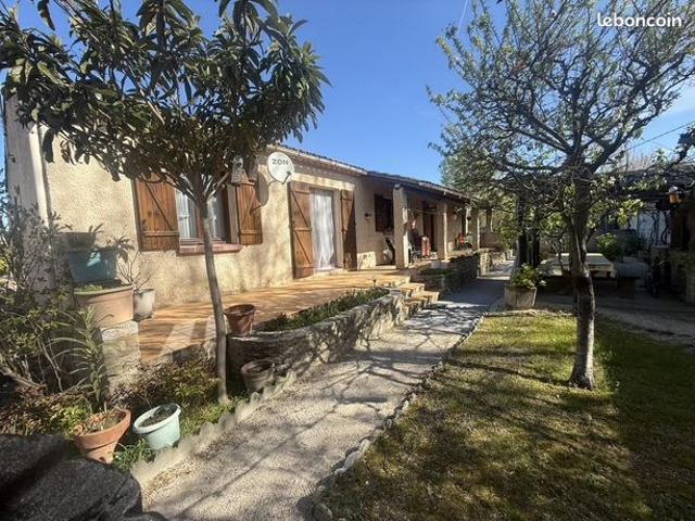 Maison vente à Apt, Taillades
