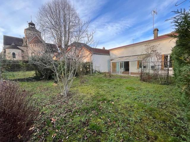 Maison vente à Saint-Amand-Montrond, Châteaumeillant
