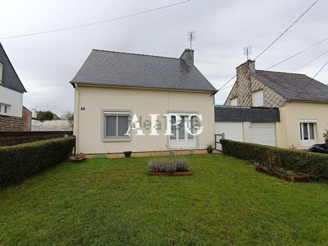 Maison vente à Saint-Yves, Plouguernével