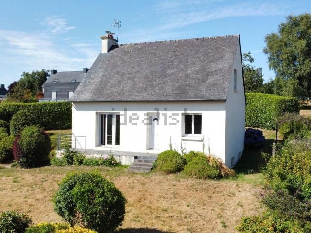 Maison vente à Kergornou Izellan, Plouguernével