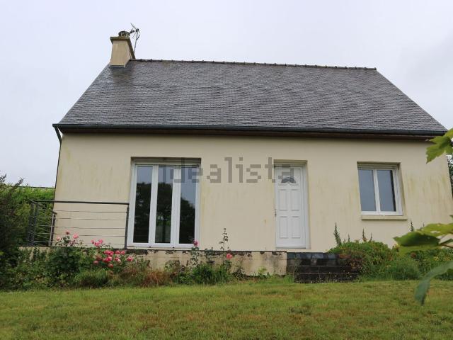 Maison vente à Quinquis Gestin, Plouguernével