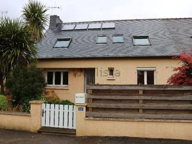 Maison location à Saint-Yves, Plouguernével