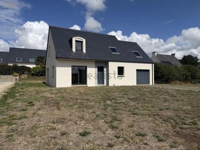 Maison vente à Prat Ar Pont, Plounéventer