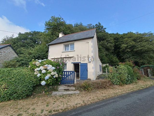 Maison vente à Kerlufédec, Plounévez-Quintin