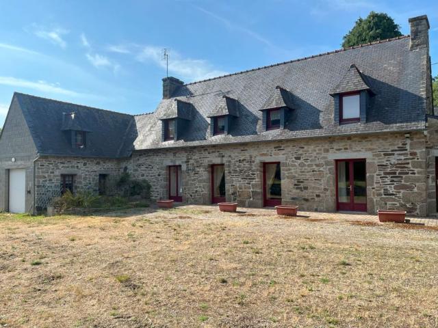 Maison vente à Guillerbot, Trémargat