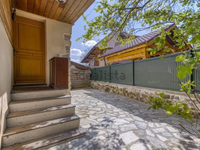 Maison vente à Les Palluds, Poisy