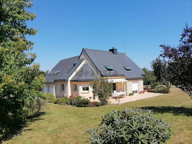 Maison vente à La Cracousserie, Pommerit-le-Vicomte