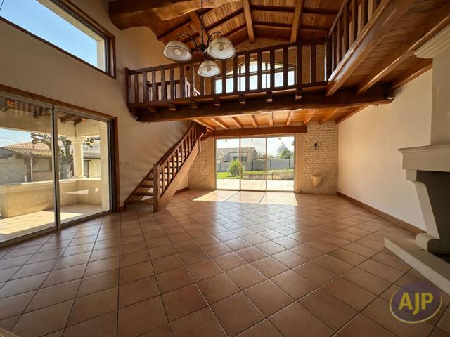 Maison vente à France métropolitaine, Pons