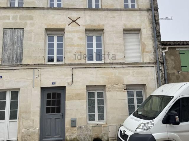 Maison vente à Cité des Trois Ormeaux, Pons