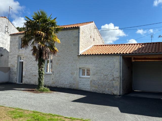 Maison location à Saintes, Pont-l'abbé-d'arnoult
