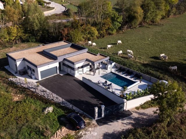 Maison vente à La Perrouse, Pouilley-les-Vignes