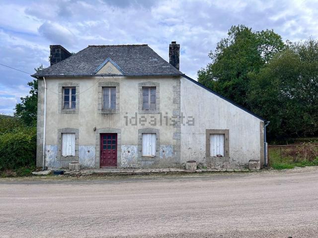 Maison vente à Locmaria-Berrien, Poullaouen