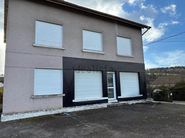 Maison vente à Le Voyen, Pouxeux