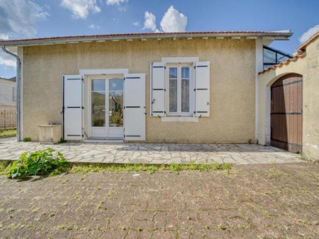 Maison vente à Saintes, Fontcouverte
