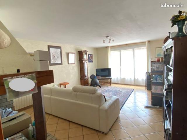 Maison vente à Clairvaux-les-Lacs, Jura