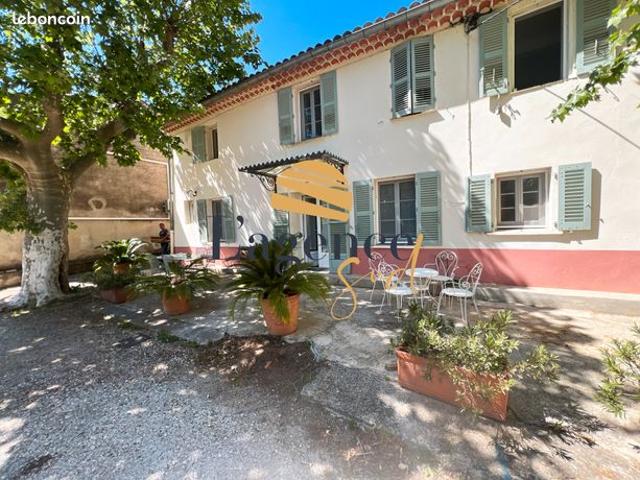 Maison vente à Arrondissement de Toulon, Pierrefeu-du-var