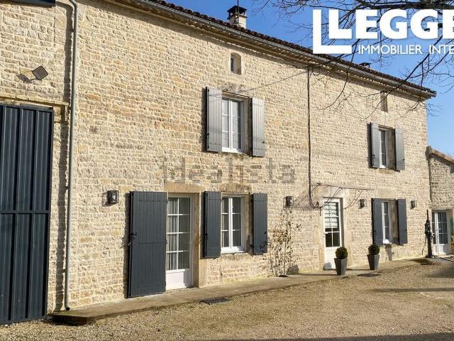 Maison vente à Puyréaux, Charente