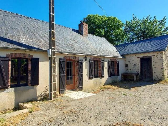 Maison location à La Promenade, Quelaines-Saint-Gault