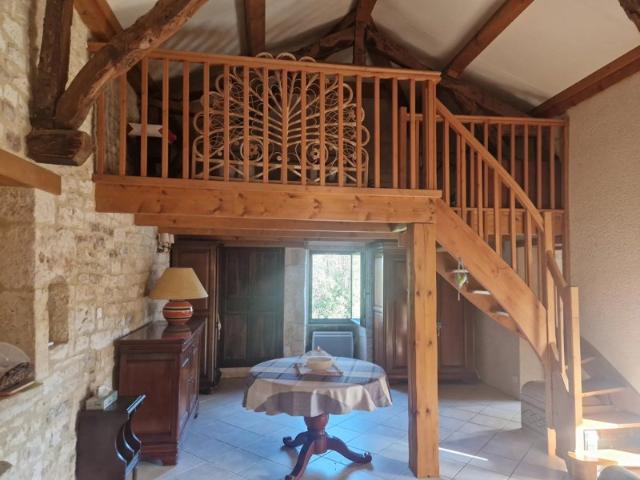 Maison vente à Cahors, Vaylats