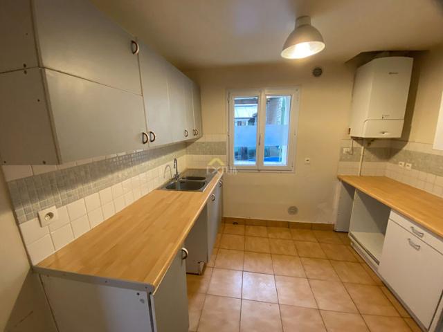 Maison location à Mantes-la-Jolie, Guernes