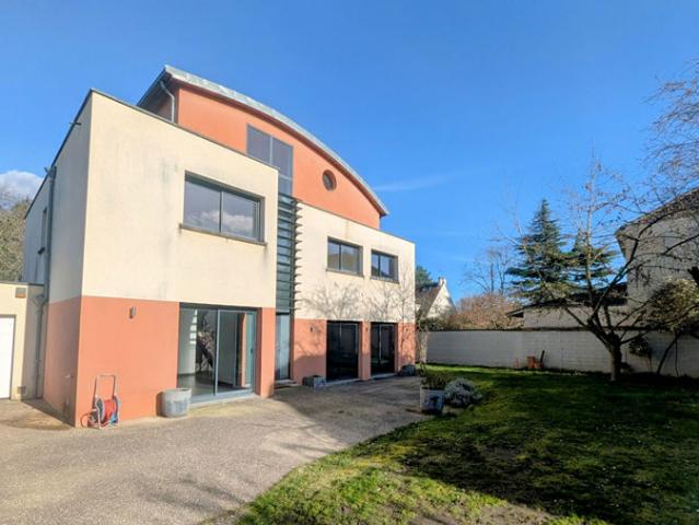 Maison location à Saint-Germain-en-Laye, Maisons-laffitte