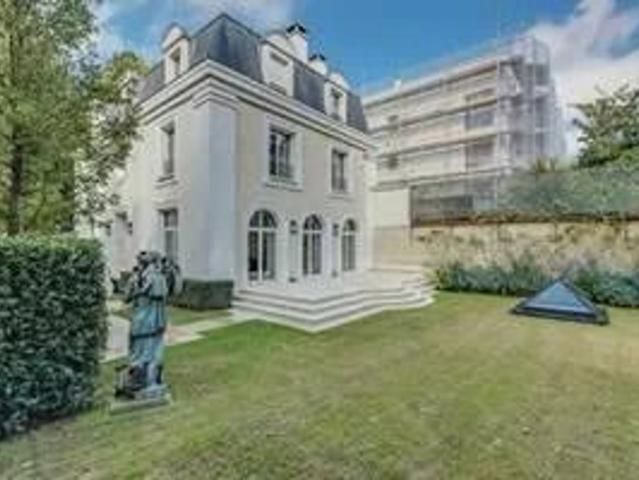 Maison vente à Neuilly-sur-seine