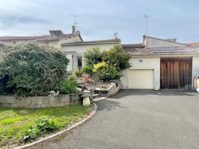 Maison vente à Confolens, Aigre