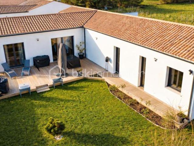 Maison vente à Rochefort, Saint-saturnin-du-bois
