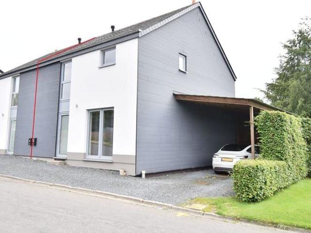 Maison location à Vaux-lez-rosieres, Wallonie
