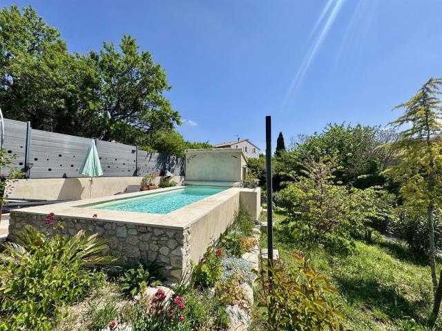 Maison vente à Carpentras, Villes-sur-auzon