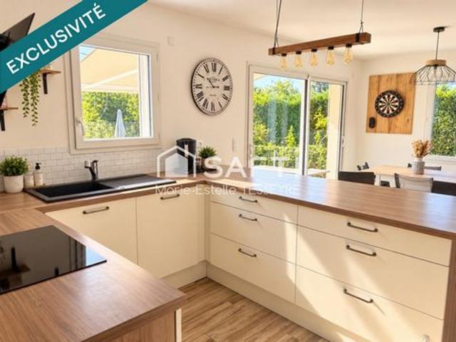 Villa vente à Le Bourg Sud, Saint-Quentin-de-Baron