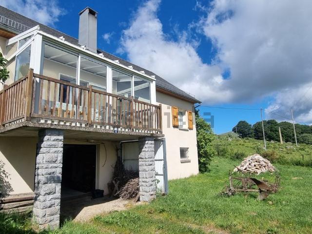 Maison vente à Le Rescos, Recoules-d'Aubrac