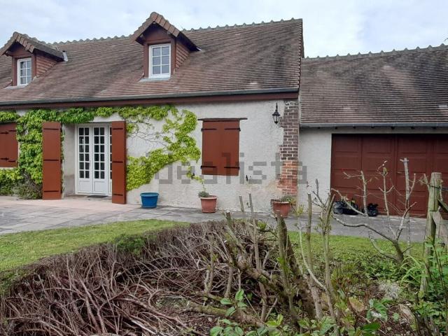 Maison vente à Champlain, Renay