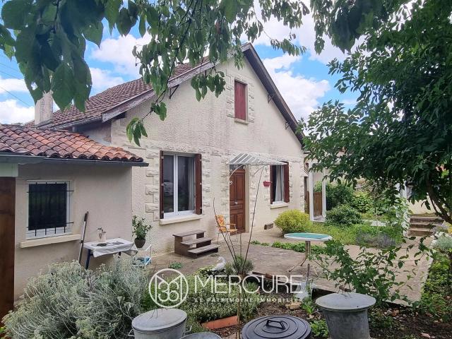 Maison vente à Montmorillon, Savigné