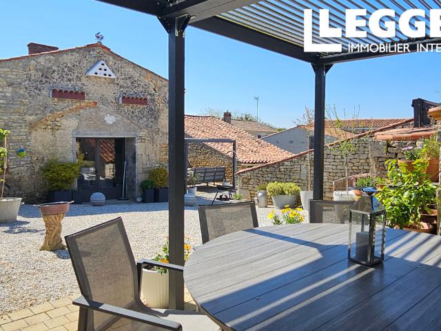 Maison vente à Fontenay-le-Comte, La Bretonnière