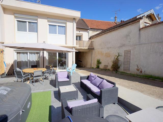 Maison vente à Velannes, Épône