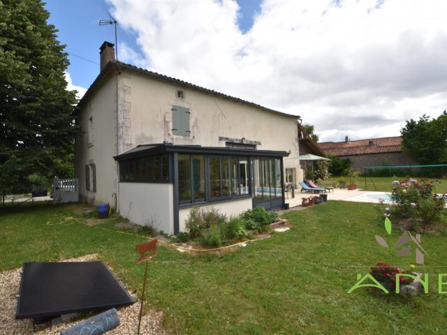Maison vente à Angoulême, Rouzède
