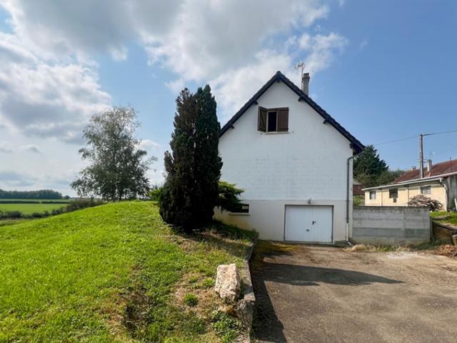 Maison vente à Avallon, Angely