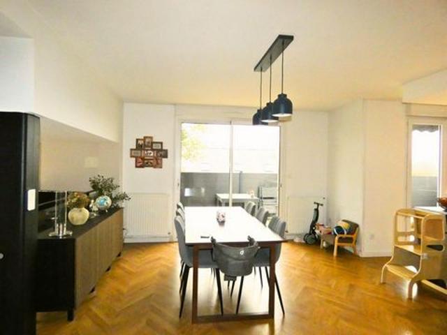 Villa vente à Laval