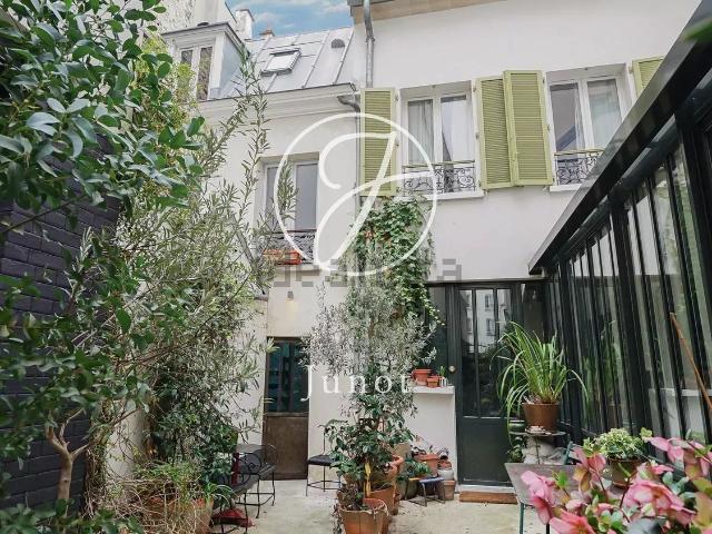 Maison vente à Paris 10e Arrondissement, Paris