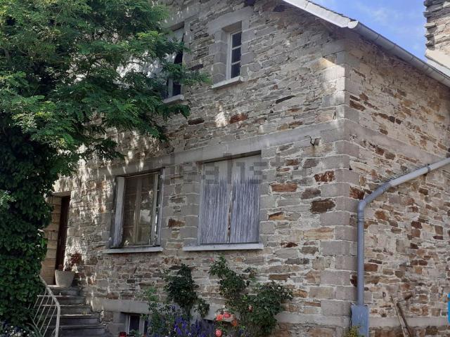 Maison vente à Roussilles, Réquista