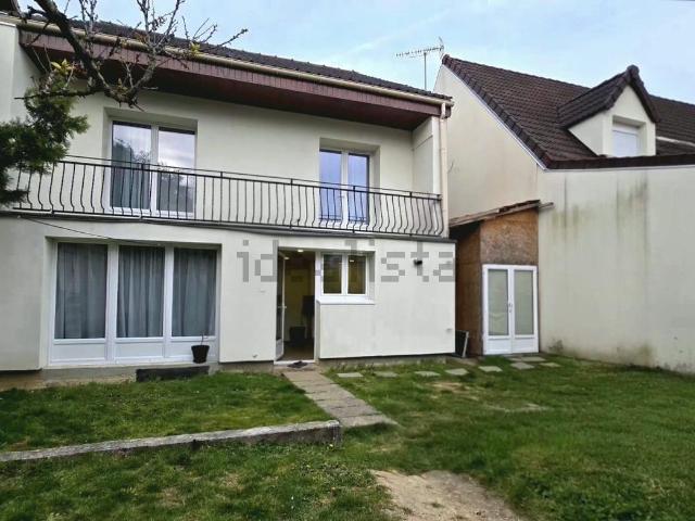 Maison vente à Résidence de l'Aunette, Ris-Orangis