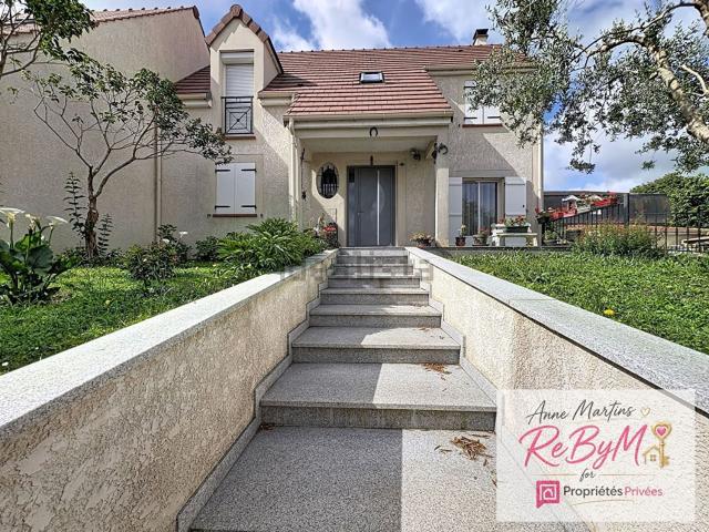 Maison vente à Place Nelson Mandela, Ris-Orangis
